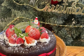 【Beringei cafe】クリスマスガトーショコラ・クリスマスショートケーキ予約受付中